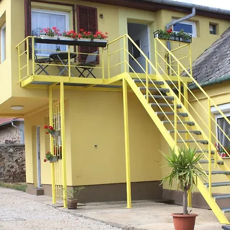 Aparthotel Well Living *